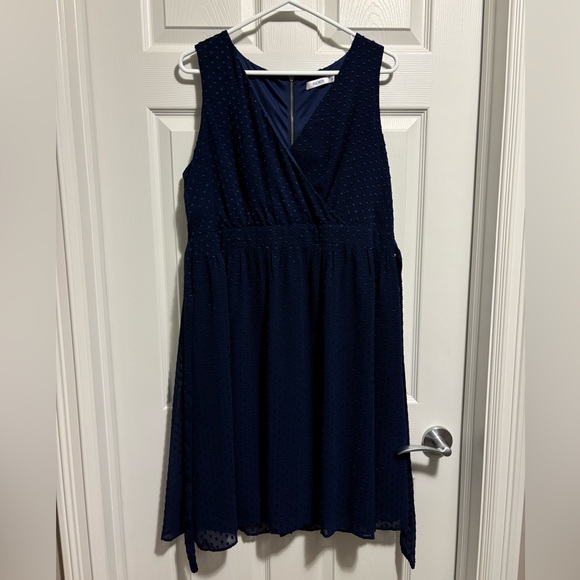 🎉Host Pick🎉 Ricki’s - Cocktail Dress w/ attached tie - Picture 1 of 7